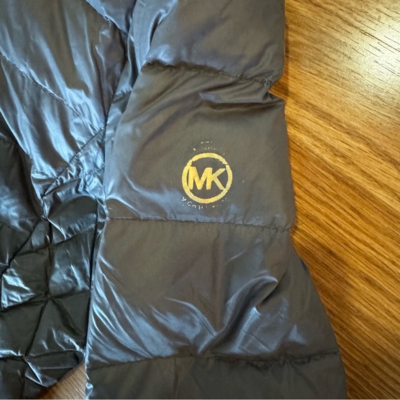 Michael Kors Ultra Lightweight Down Filled Gray Parka Size Small - Picture 5 of 7